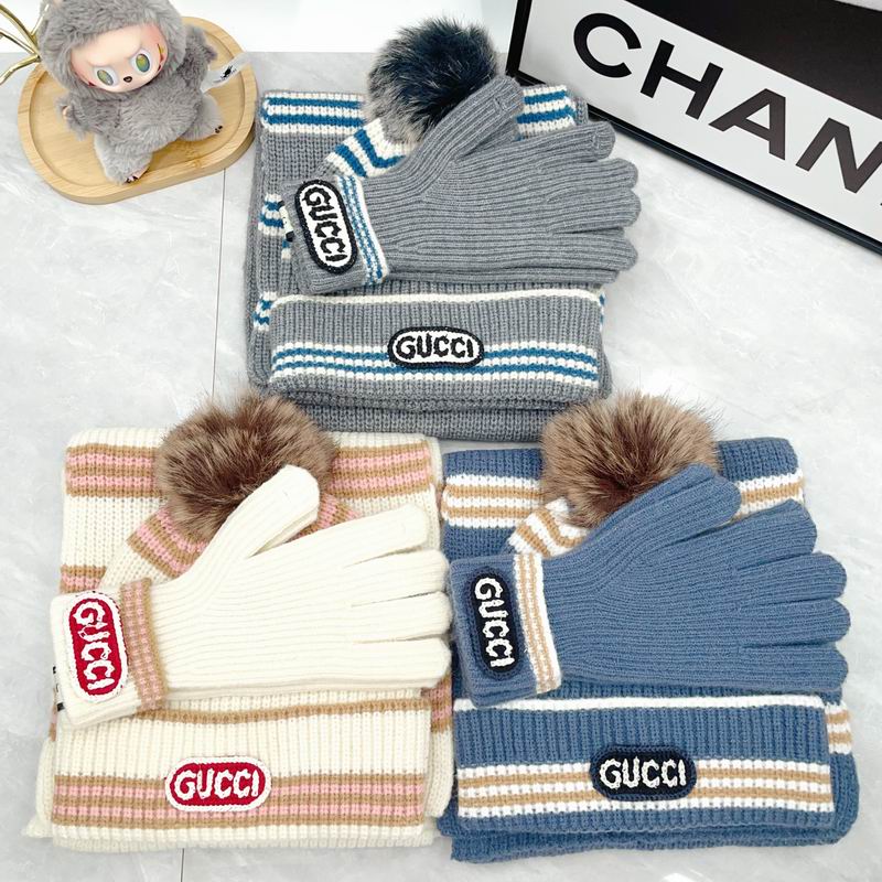 Gucci Scarf Hat Gloves dx03